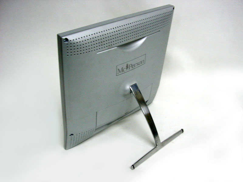 carcasa monitor mcperson